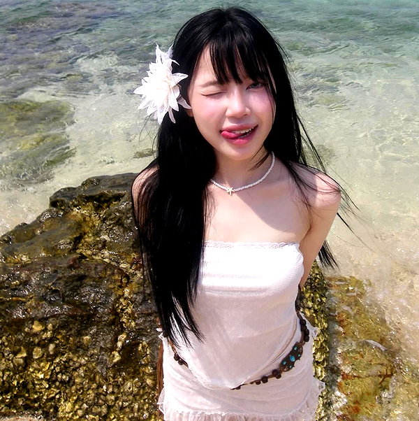 lyhythuedoxinh instagram image archive image