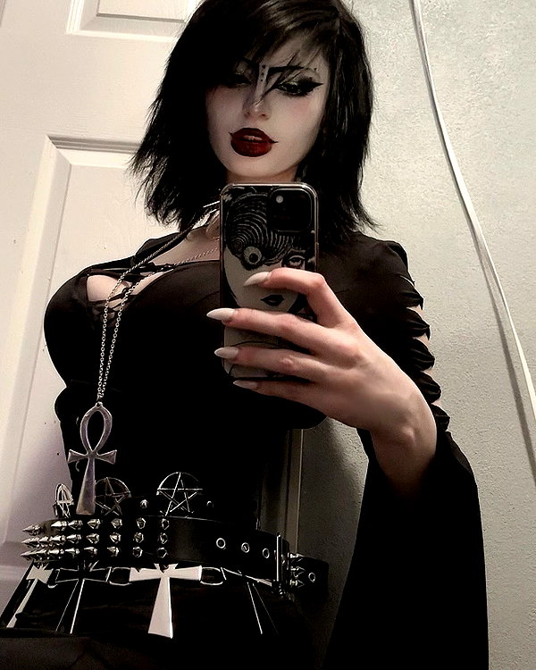 malmalirl instagram image archive image