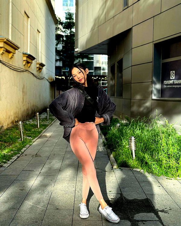 indra0102_ instagram image archive image