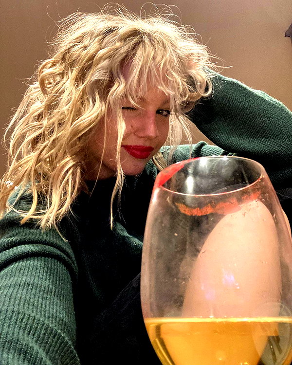 leni.bahr instagram image archive image