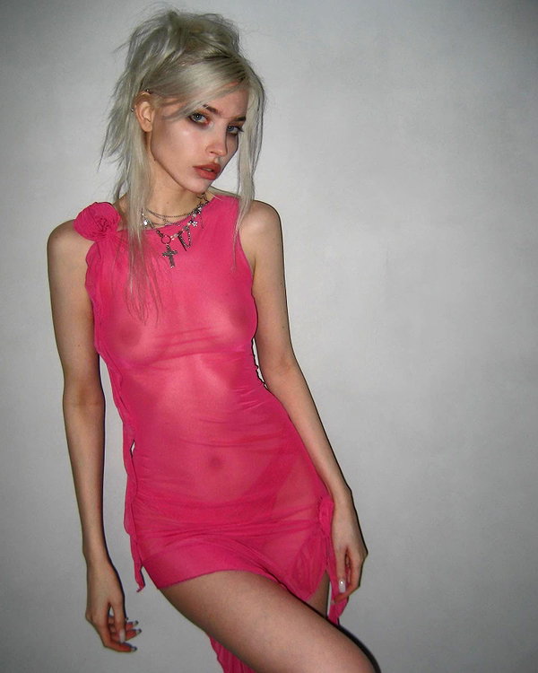 alien.hanna instagram image archive image