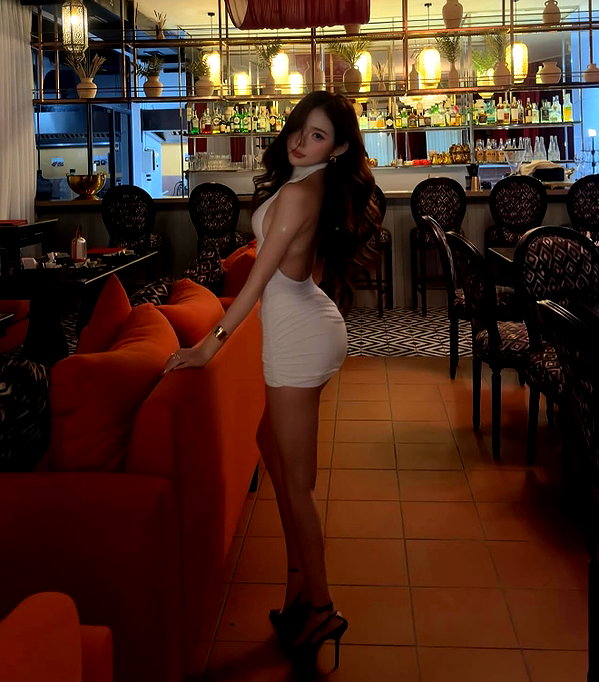 lyhythuedoxinh instagram image archive image