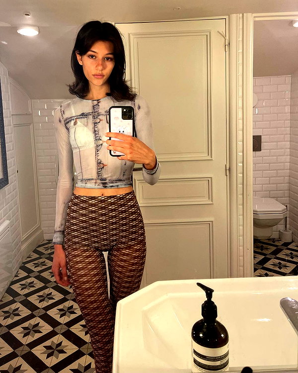 reneeebeller instagram image archive image