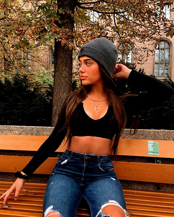 vanessa.rhd instagram image archive image