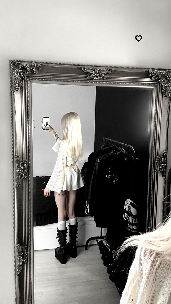 _lia.moon archive image