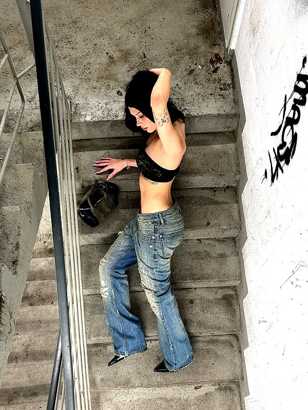 karolinaawasik instagram image archive image