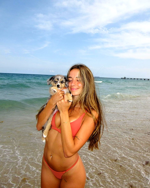 sadieemckennaa instagram image archive image