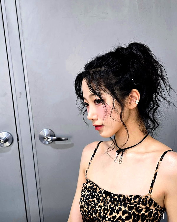 zuhazana instagram image archive image