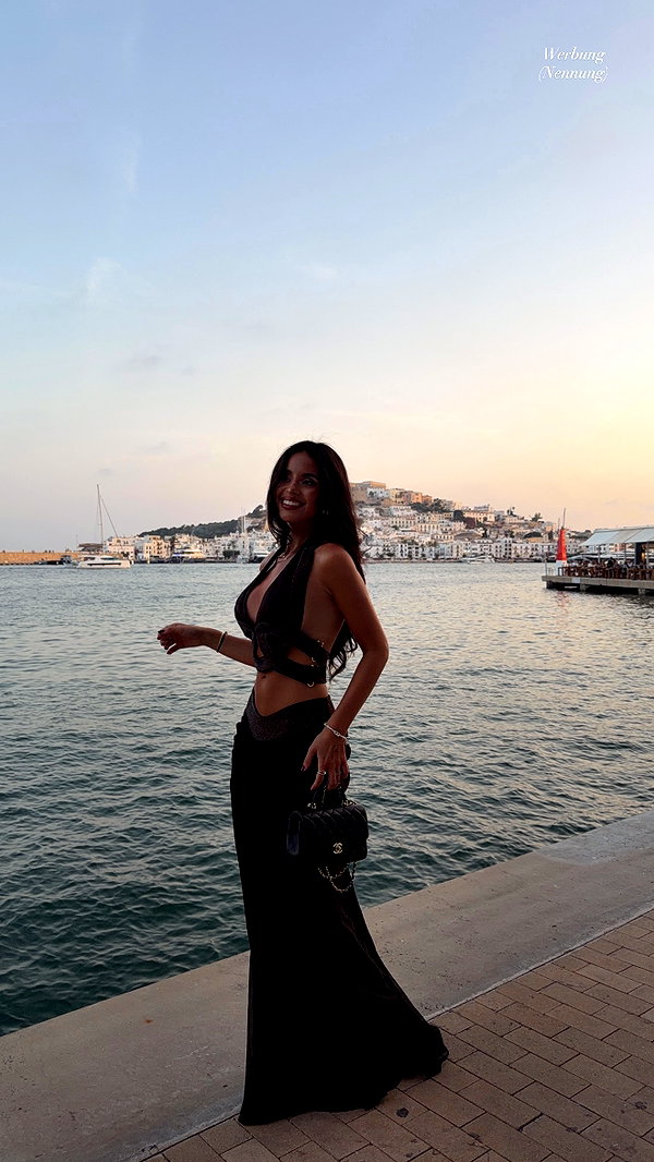 zoeliss instagram image archive image