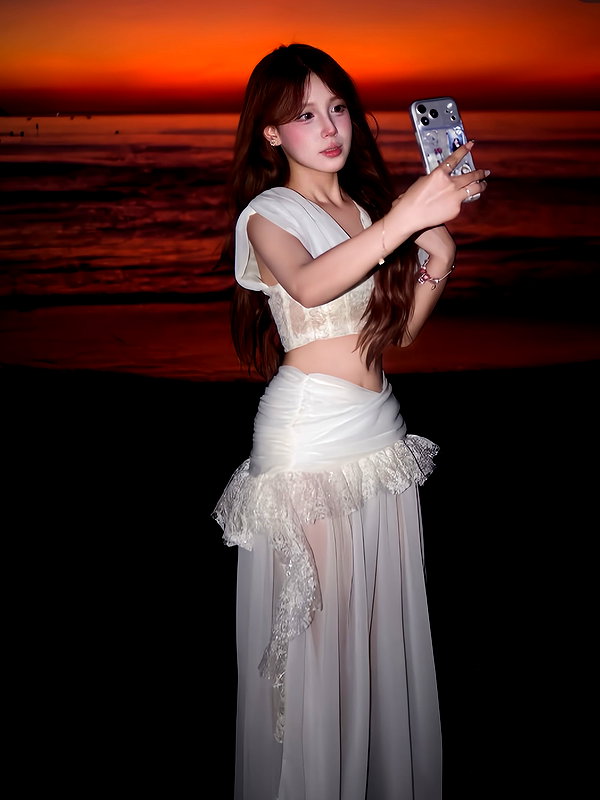 lyhythuedoxinh instagram image archive image