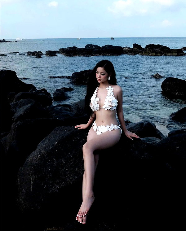 lyhythuedoxinh instagram image archive image