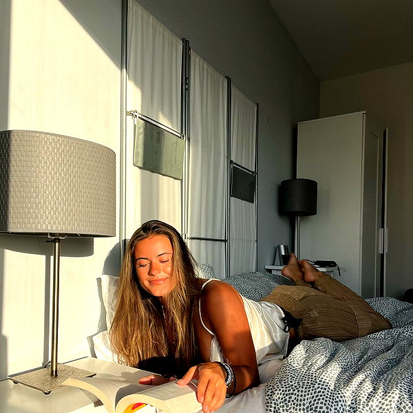 isabella.lauren instagram image archive image