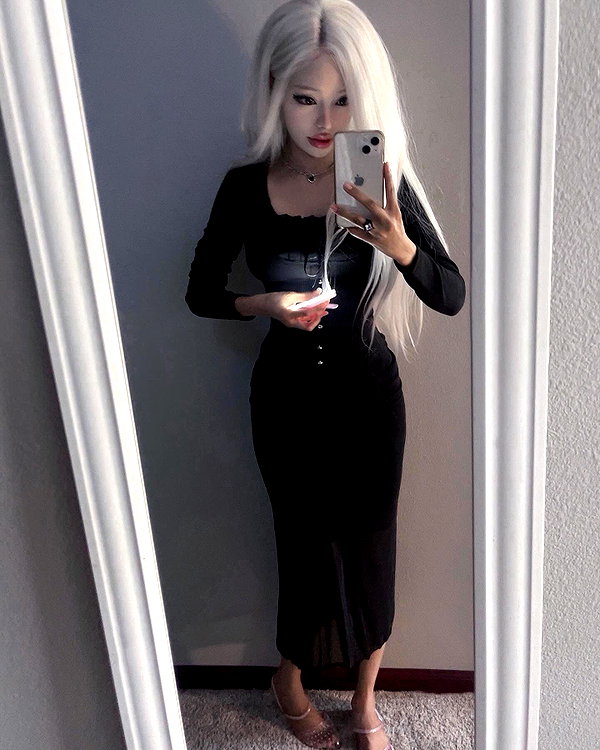 Archived image from @irisinna on Instagram