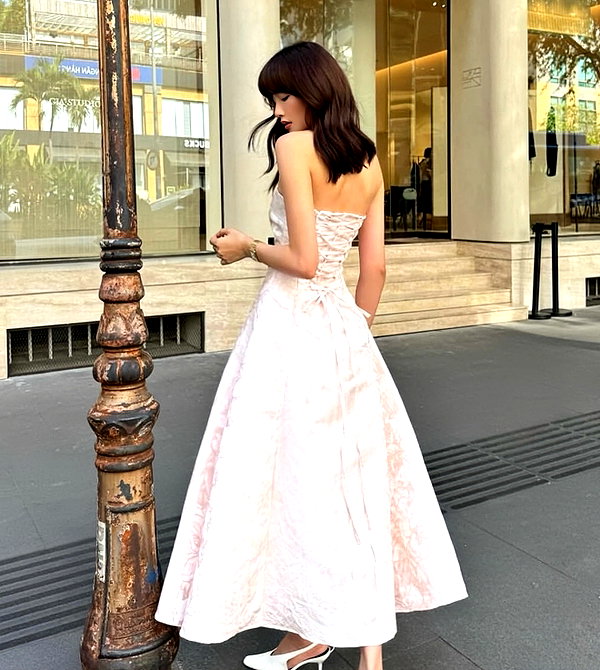 lyhythuedoxinh instagram image archive image