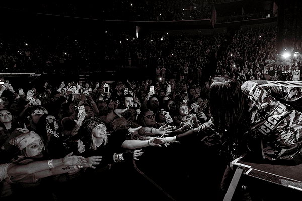 billieeilish instagram image archive image