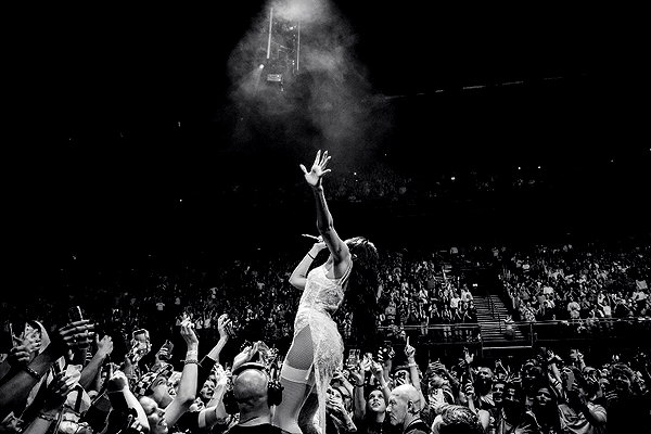 dualipa instagram image archive image