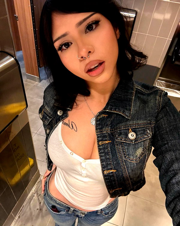 shay.la__ instagram image archive image