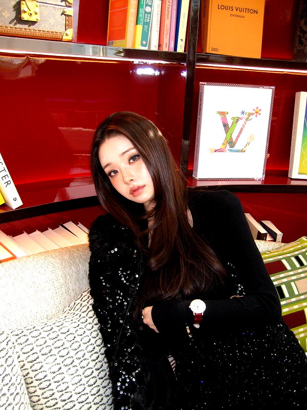 dear.zia instagram image archive image