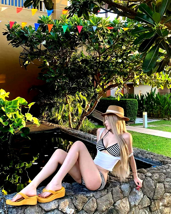 lyhythuedoxinh instagram image archive image