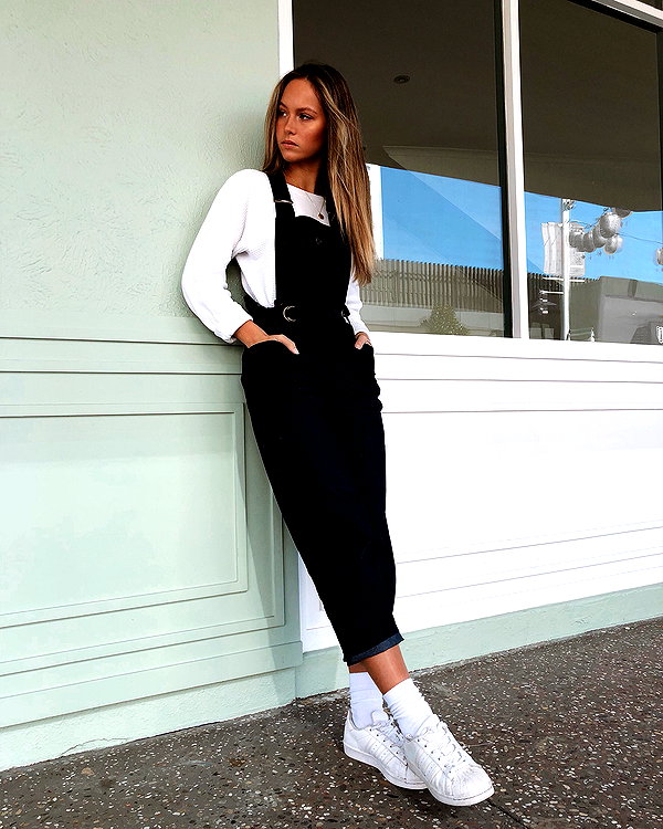 olivia.mathers instagram image archive image