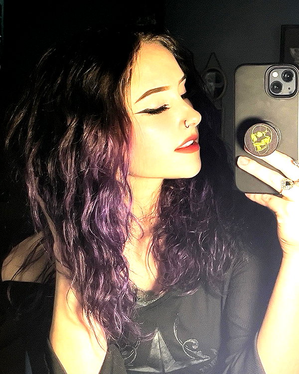 megann_eliizabeth instagram image archive image