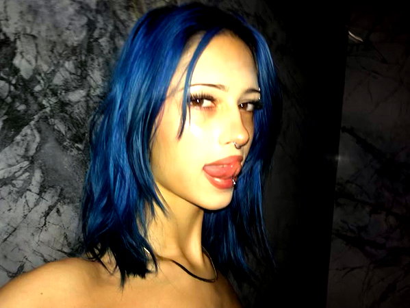leyla.annemarie instagram image archive image