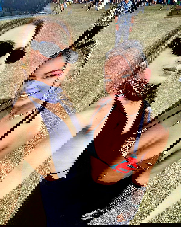 itshayleydavies itshayleydavies archive image