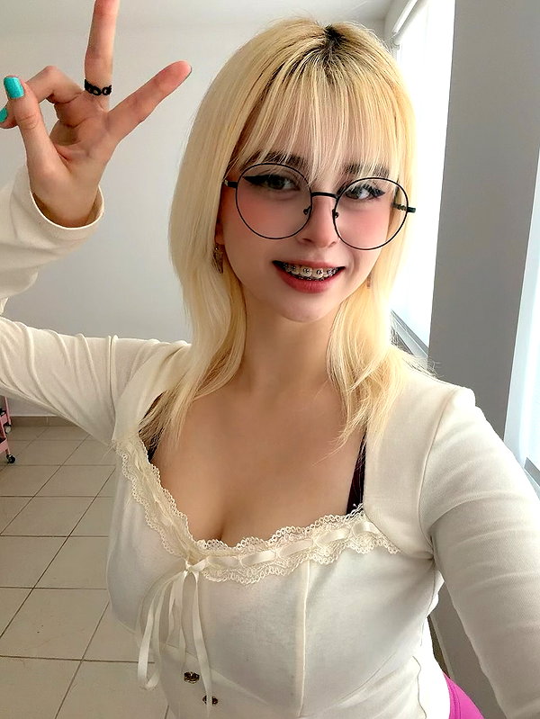 luly1980s instagram image archive image