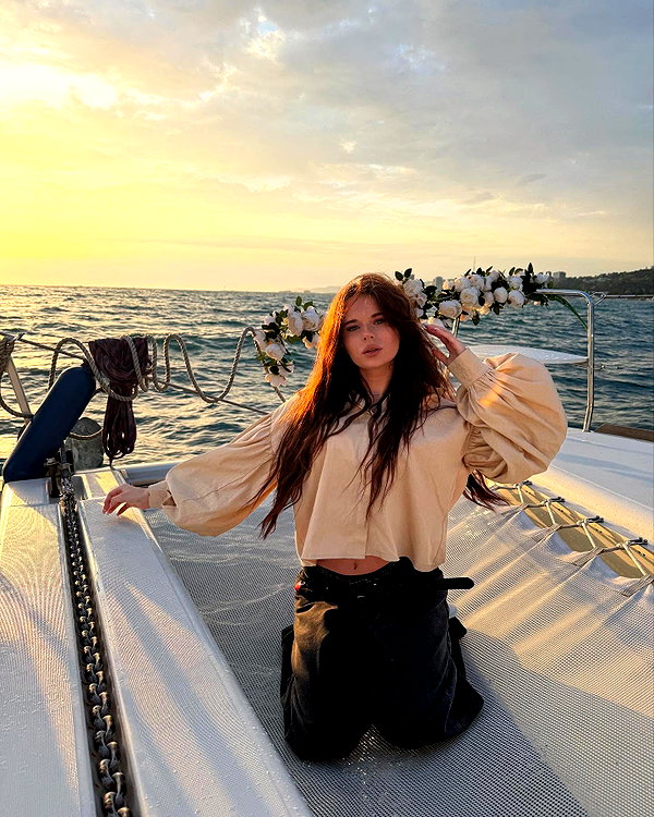 kira.timraleeva instagram image archive image