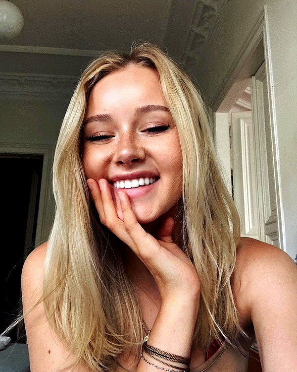 lilih instagram image archive image