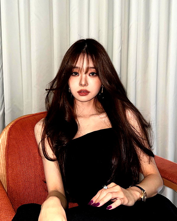 dear.zia instagram image archive image