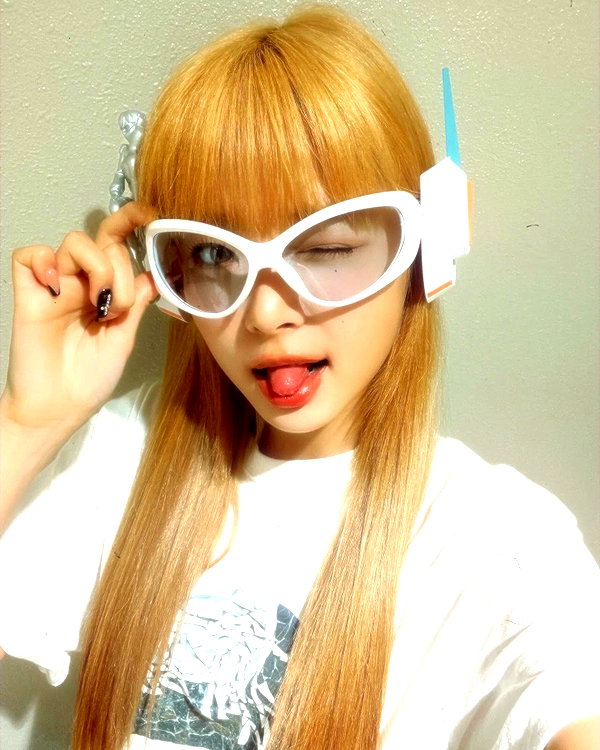 hhh.e_c.v instagram image archive image