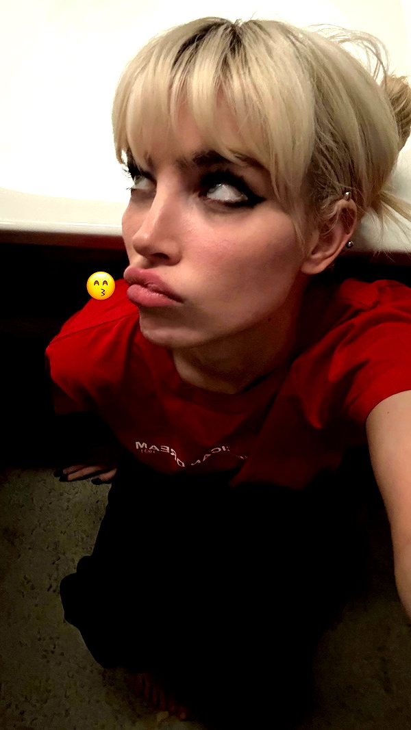 anya4everr instagram image archive image