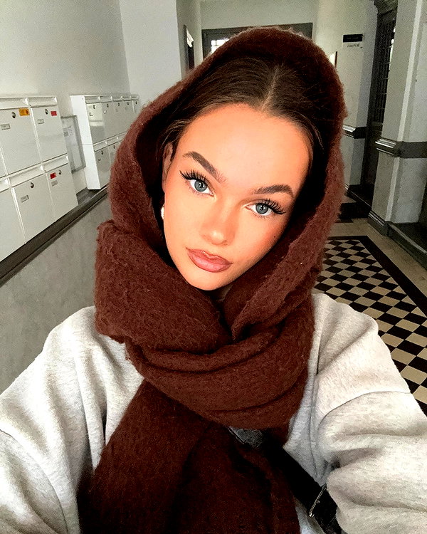 emmaaurora instagram image archive image