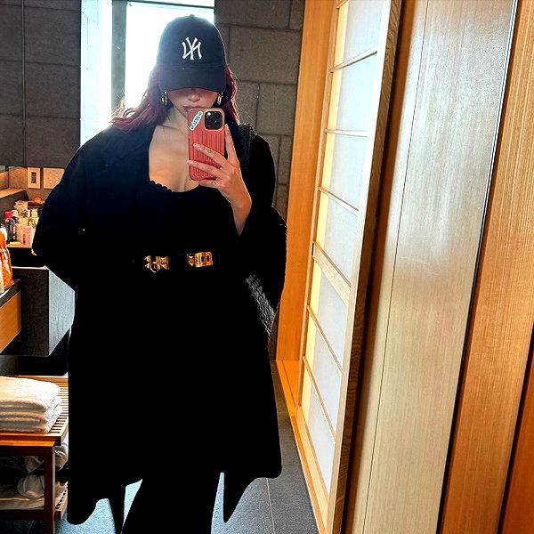 dualipa instagram image archive image