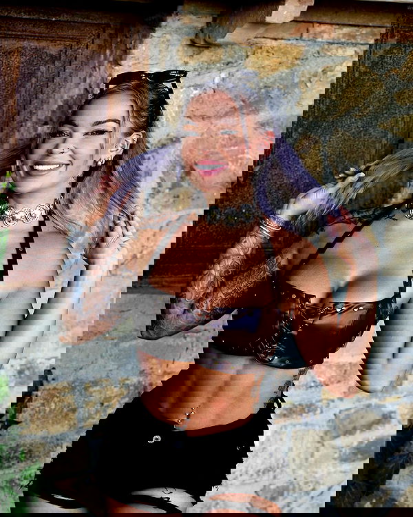 itshayleydavies itshayleydavies archive image