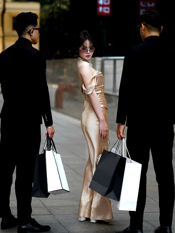 lyhythuedoxinh instagram image archive image