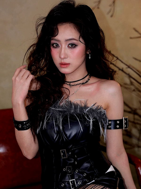 lyhythuedoxinh instagram image archive image