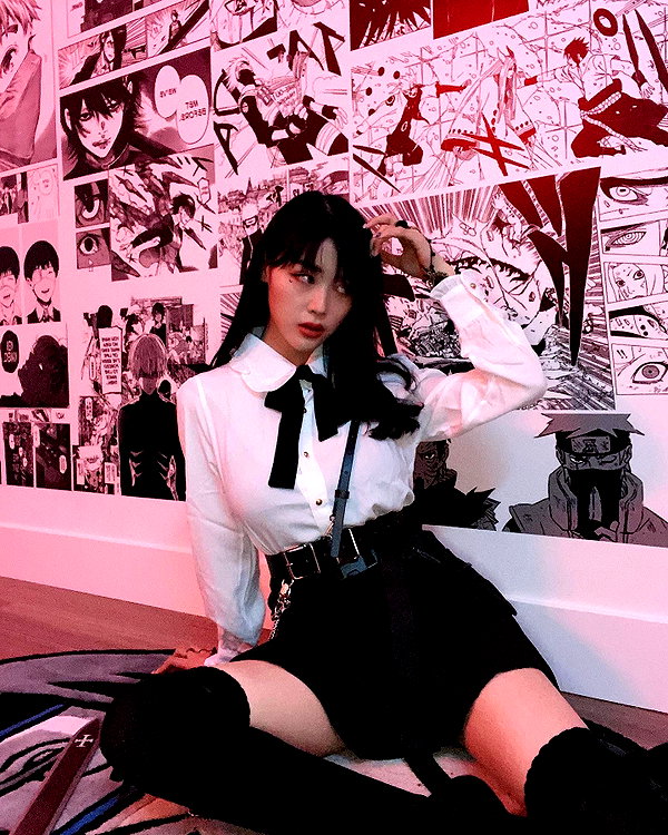 emily.ghoul instagram image archive image