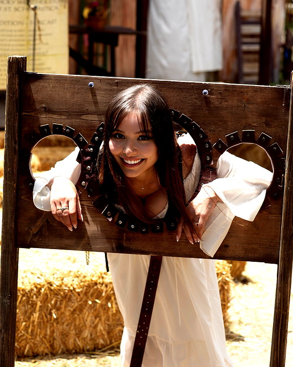 sophiemudd sophiemudd archive image