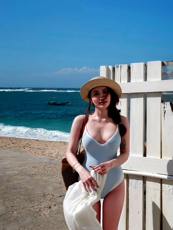 lyhythuedoxinh instagram image archive image