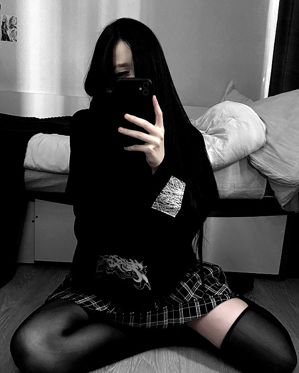 glowmoonshorty instagram image archive image
