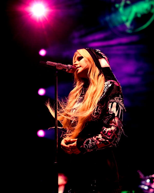 avrillavigne instagram image archive image