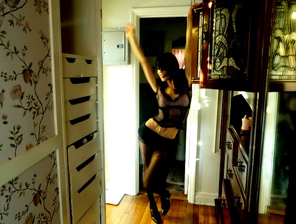 leonanaomii instagram image archive image