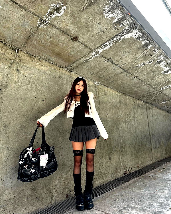 is2tian instagram image archive image