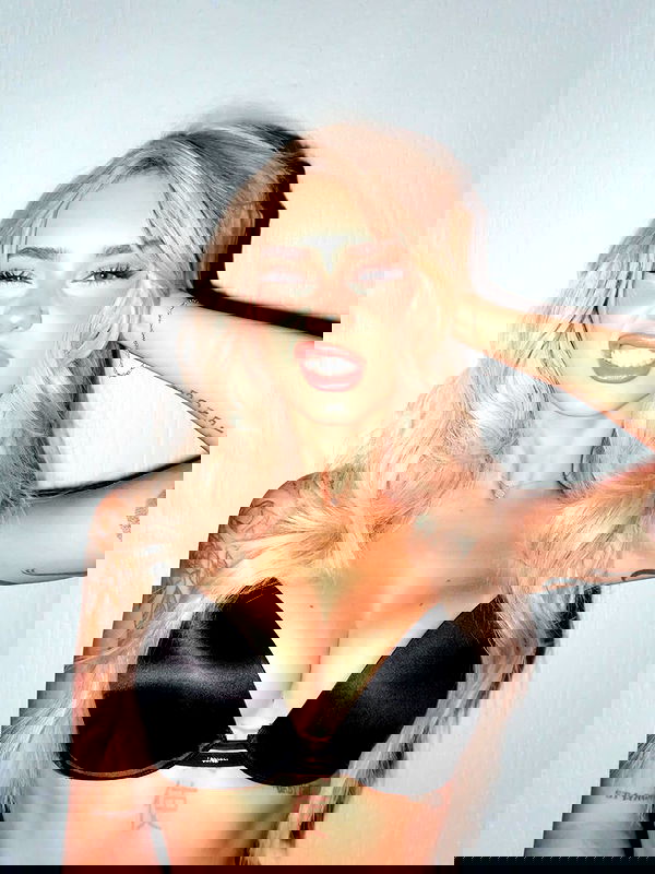 gwendolynceline gwendolynceline archive image