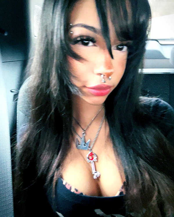 twodollie instagram image archive image