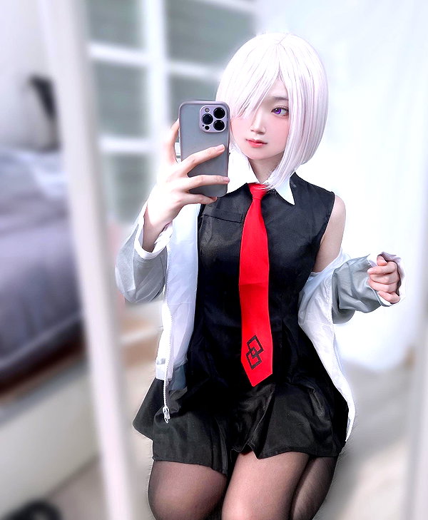 purinn_cos instagram image archive image