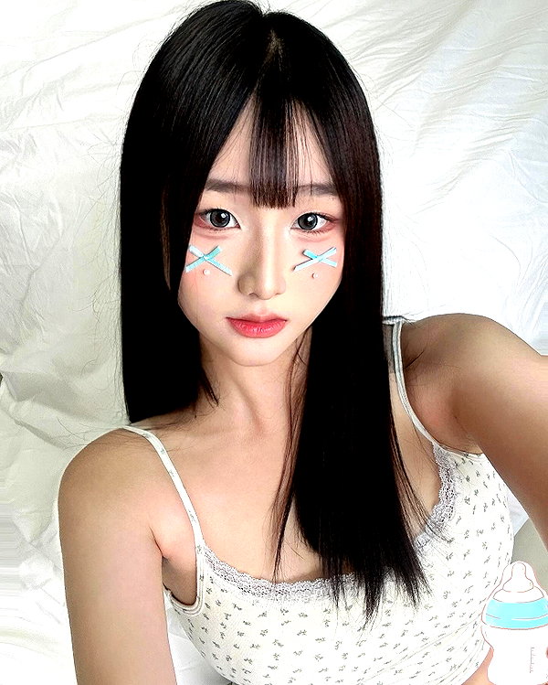 lai_931201 instagram image archive image