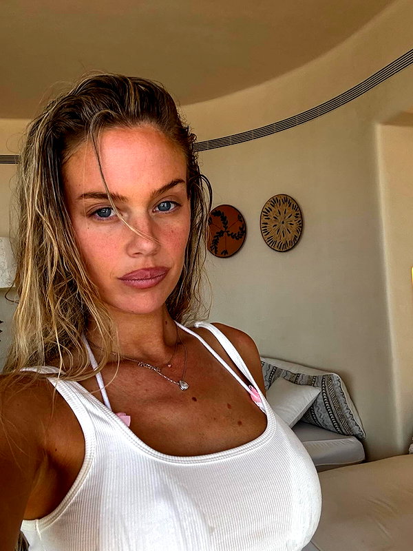 barzomer instagram image archive image